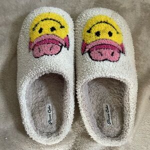 Cozy Cream Chenille Slippers with Yellow & Pink Smiley Patch